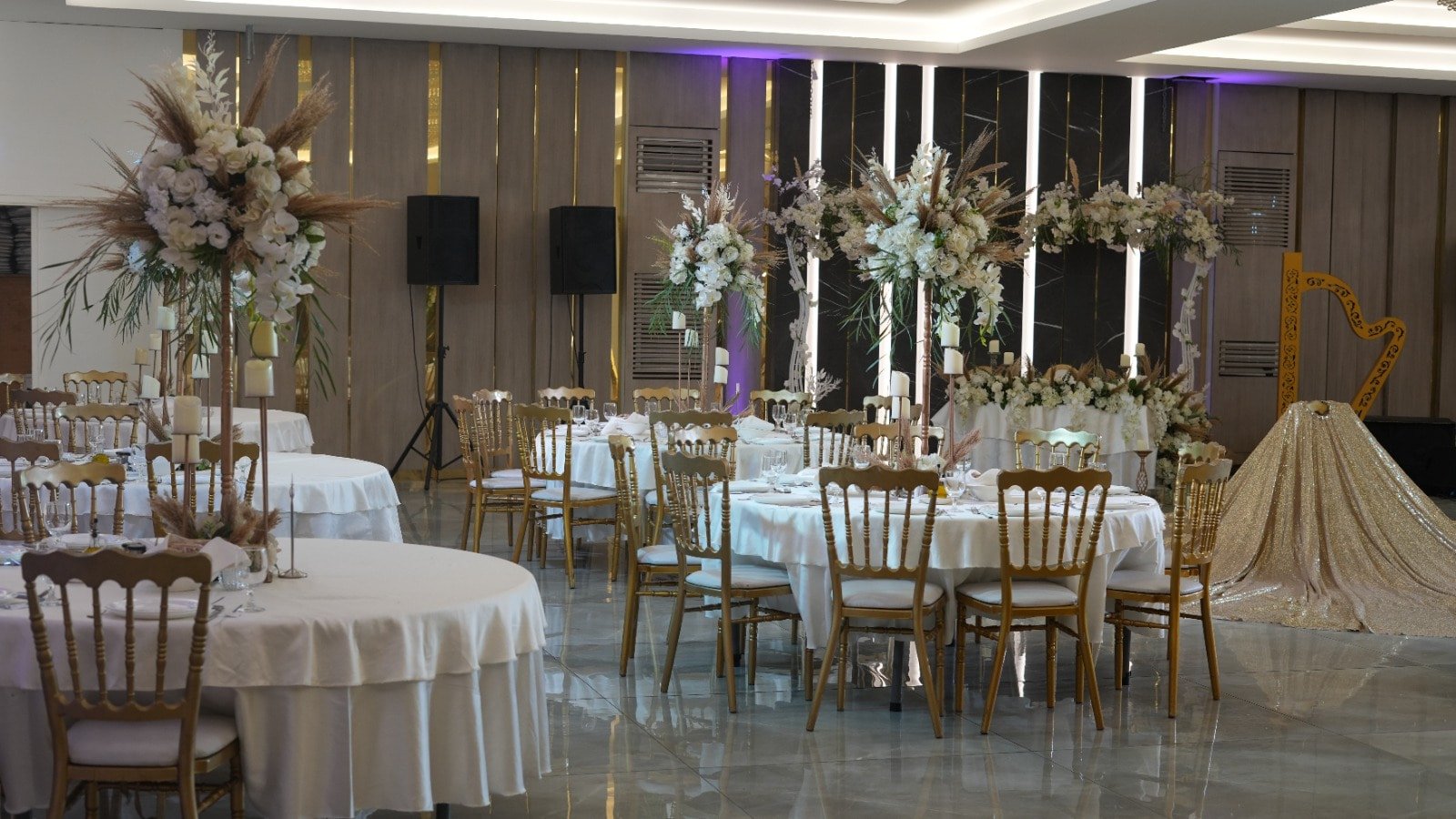 أوبال دار القمر